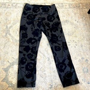 Lulu lemon capri leggings
